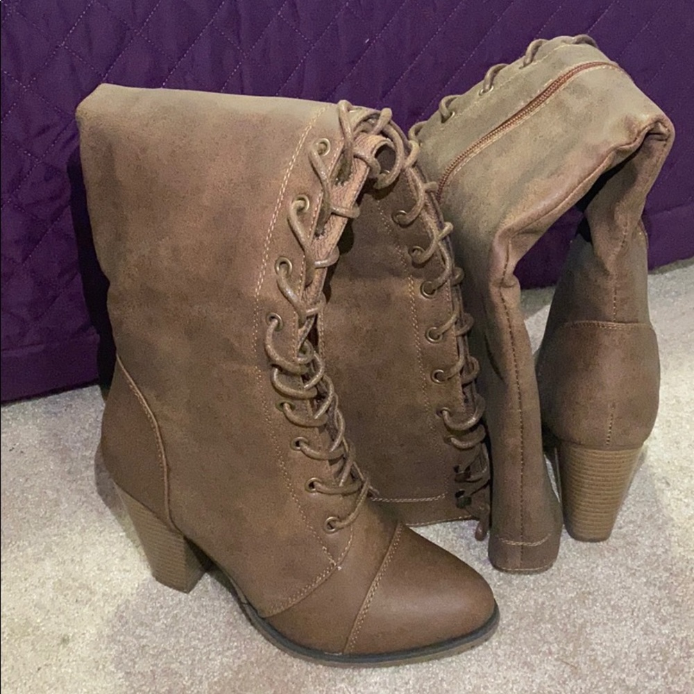 Brown Knee Heigh Lace Up Boots (Size 7 1/2)